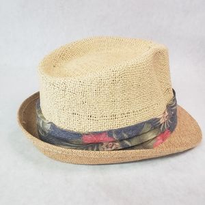NWOT TOMMY BAHAMA Golf Hat w/Swordfish Pin 22"